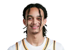 Jaylan Ouwinga headshot