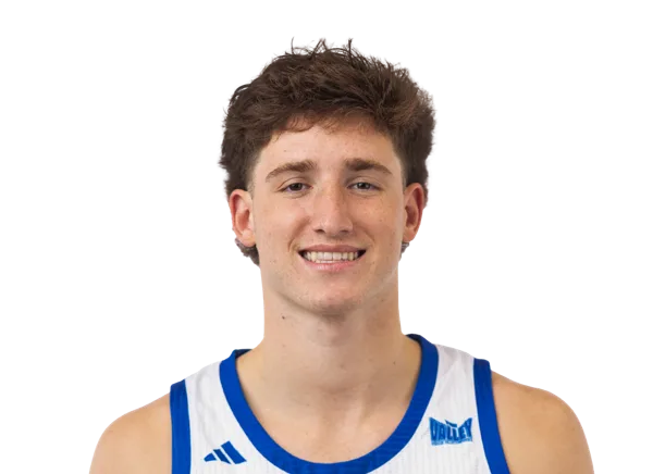 Owen Larson headshot