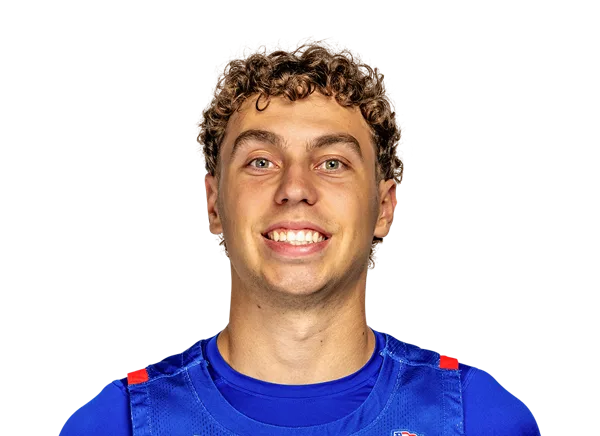 Wyatt Nausadis headshot