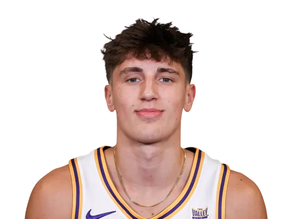 Max Weisbrod headshot