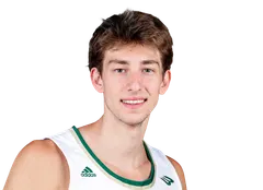 Guzman Vasilic headshot