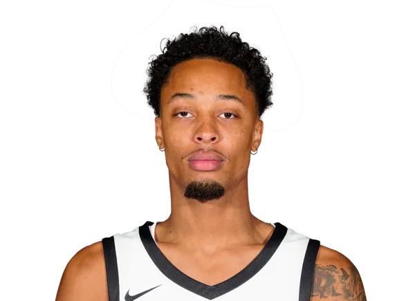 Ziare Wells headshot