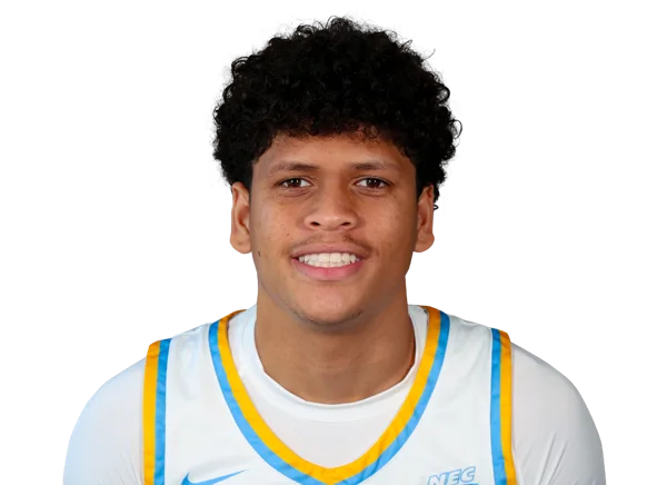 Max Ndlovu-Fraser headshot