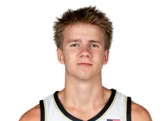 Isaac Carr headshot