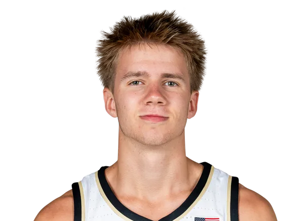 Isaac Carr headshot