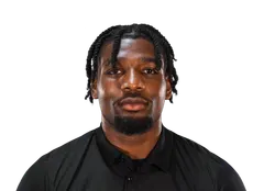 IJ Ezuma headshot
