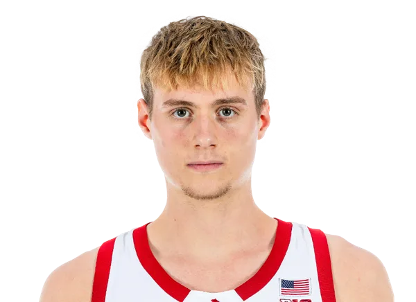 Leo Curtis headshot