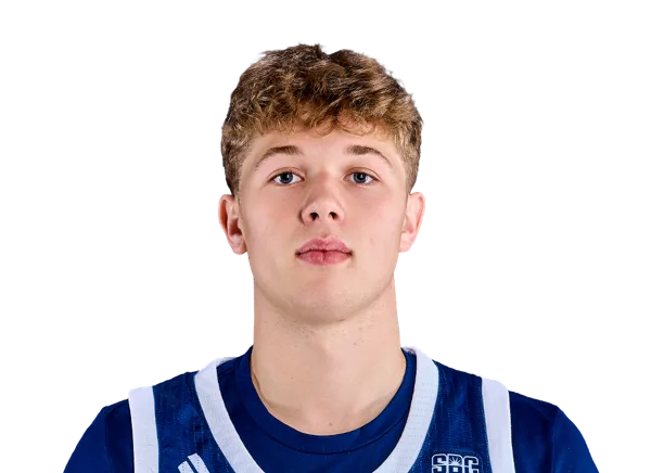 Cade Lomas headshot