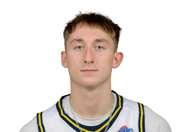 Dylan Veillette headshot