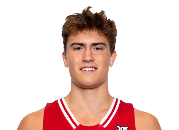 Nolan Groves headshot
