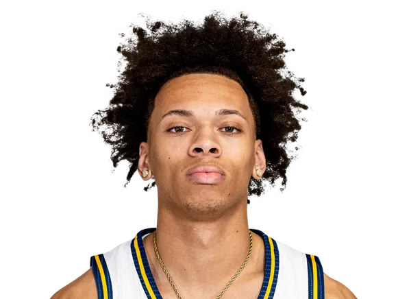 Ashton Walker headshot