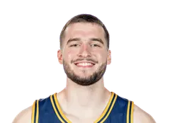 Milos Ilic headshot