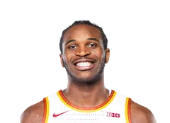 Ezra Ausar headshot