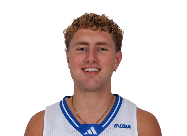 Cavan Reilly headshot
