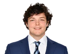 Isaac Holmes headshot