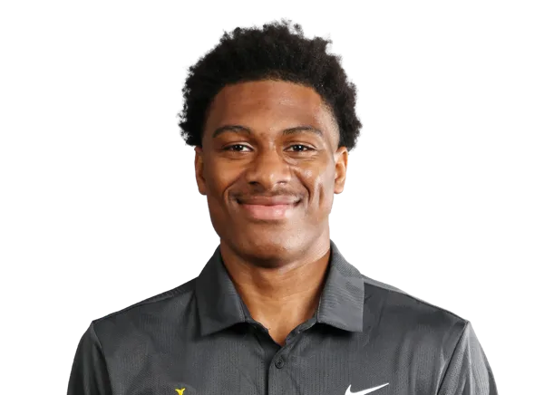 Shaquil Bender headshot