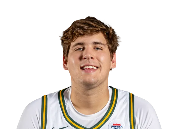 Gus Yalden headshot