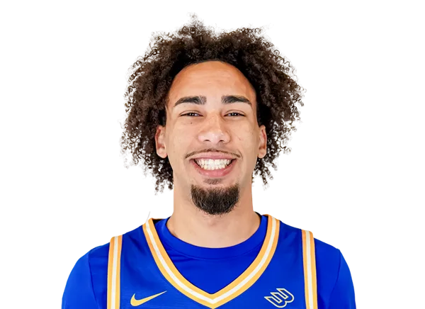 Osiris Grady headshot