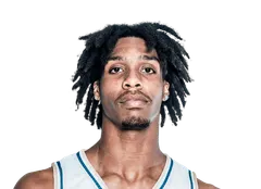 Travis Gray headshot
